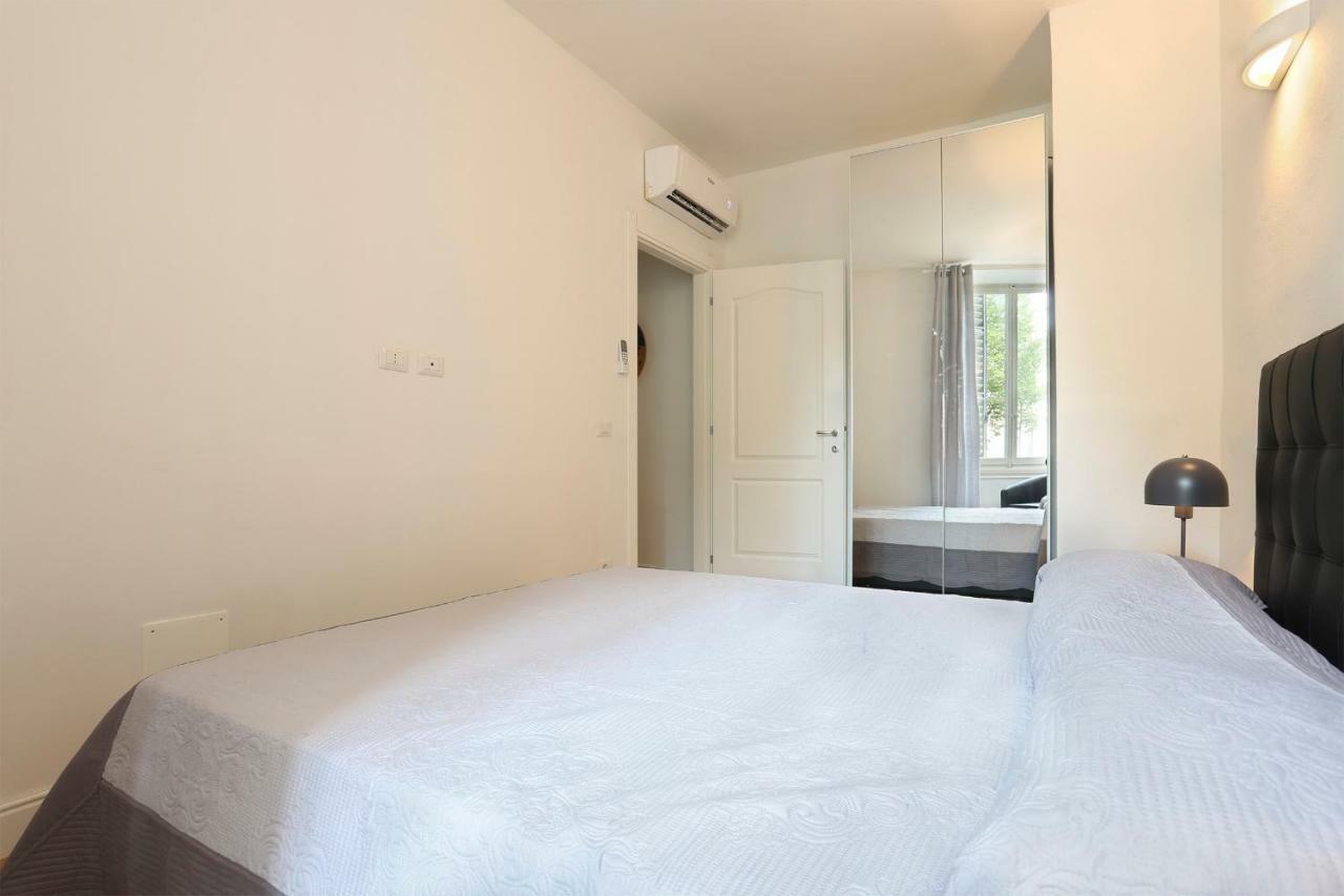 La Marmora 3 Bedroom Apartment Near Galleria Dell'Accademia Florença Exterior foto